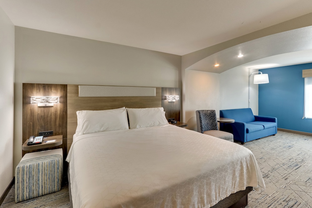 Holiday Inn Express Suites Ardmore An Ihg Hotel 18/55