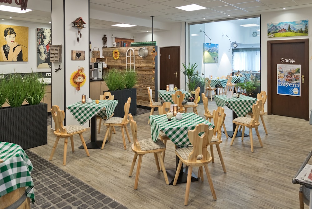 Hotel And Restaurant Edel Weiss Bremen 57/71