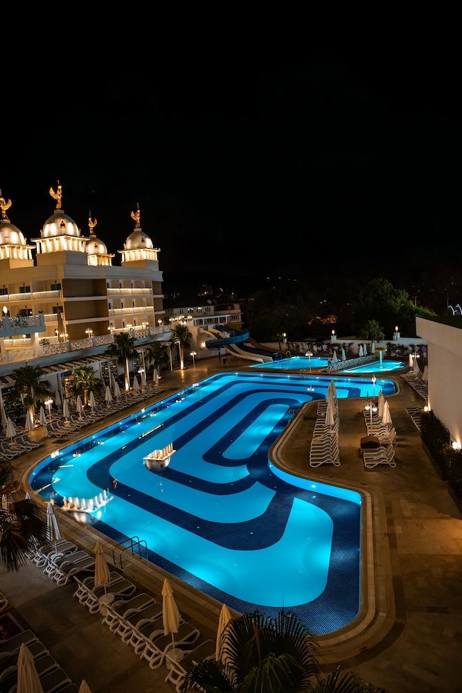Oz Hotels Sui 27/49