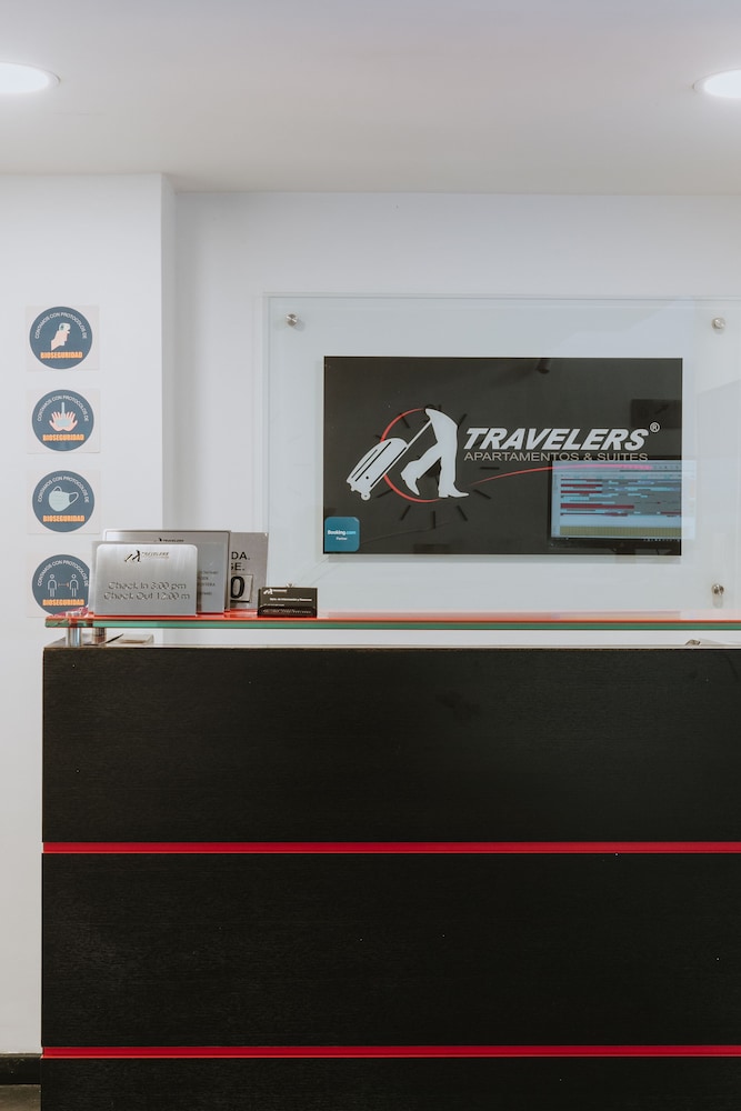 Travelers Apartamentos and Suites Orange Medellin 5/50