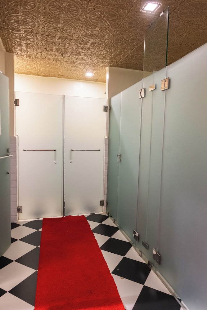 Unwnd Boutique Hotel Makati 42/63