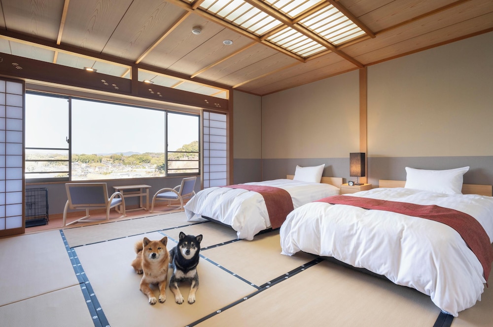 Hamanako Wanwan Paradise Hotel (Ex HAMANAKO GRAND HOTEL SAZANAMIKAN) 14/67