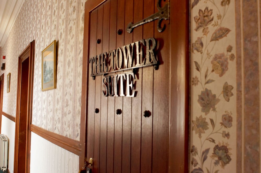 Mansfield Castle Hotel 15/50