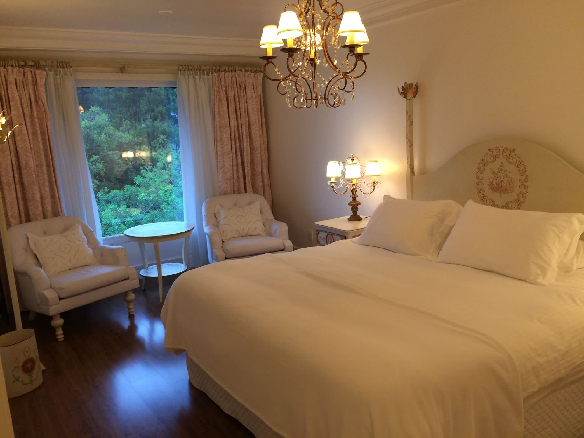LUXURY, DOUBLE BED