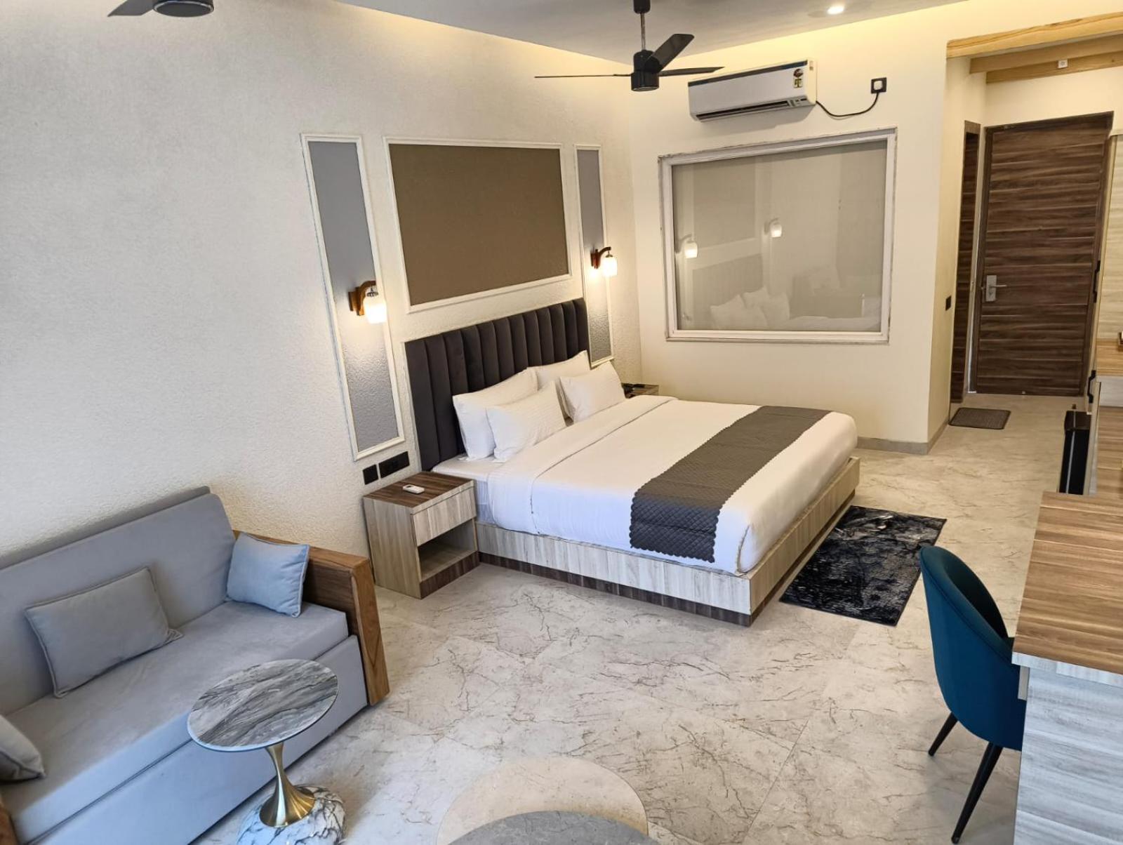 Amritara Chakra River Resort 18/54