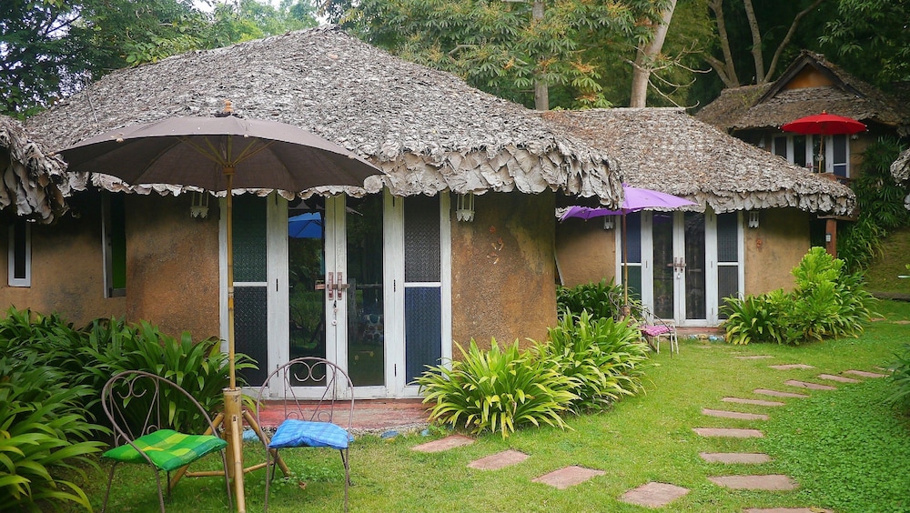 Pho Rak Nah Pai Hotel 33/48