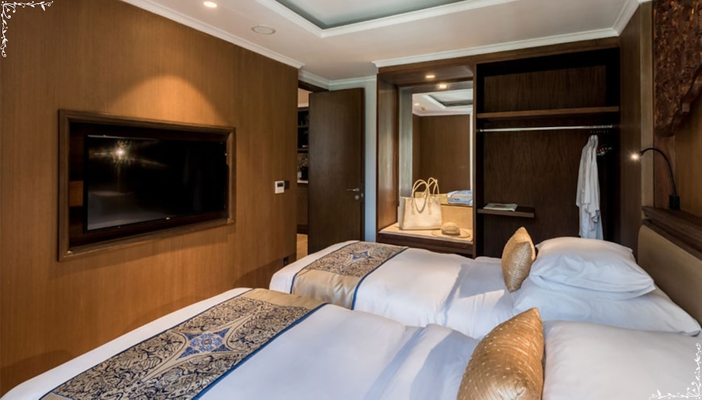 Ramayana Suites and Resorts 45/80