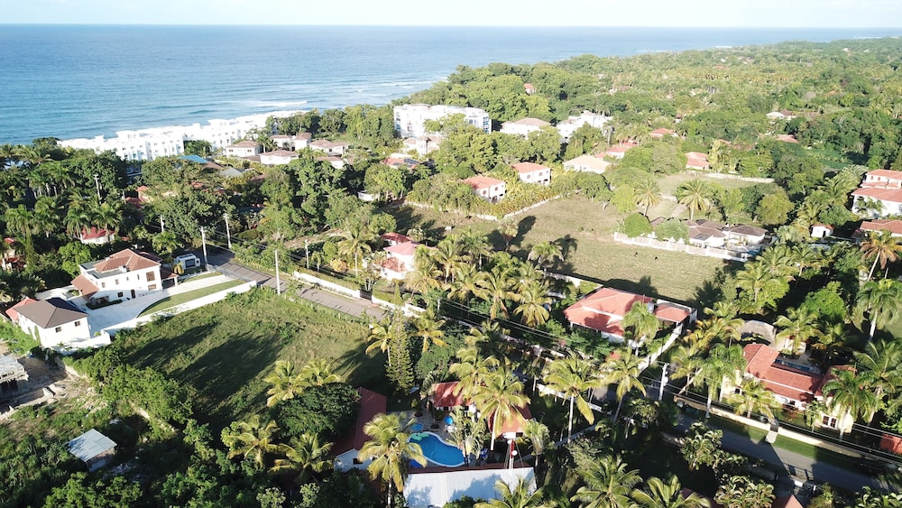Garden by the Sea 28/50