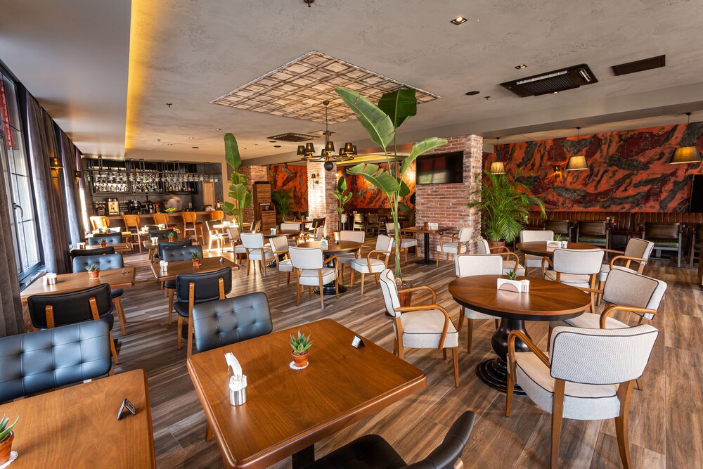 Levor Hotel 40/50