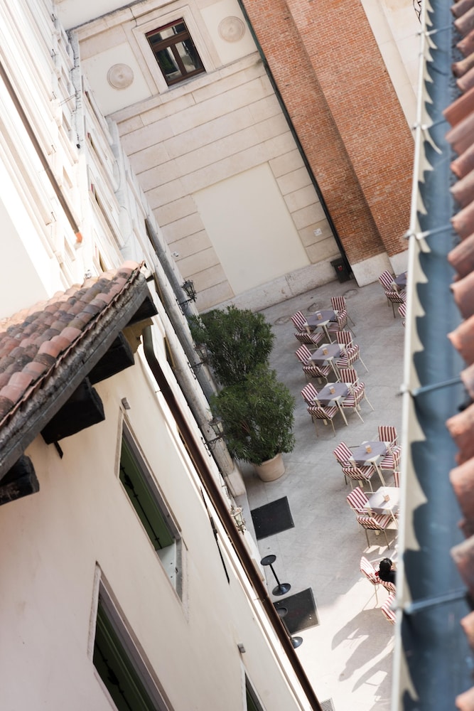 Antico Hotel Vicenza 1/48