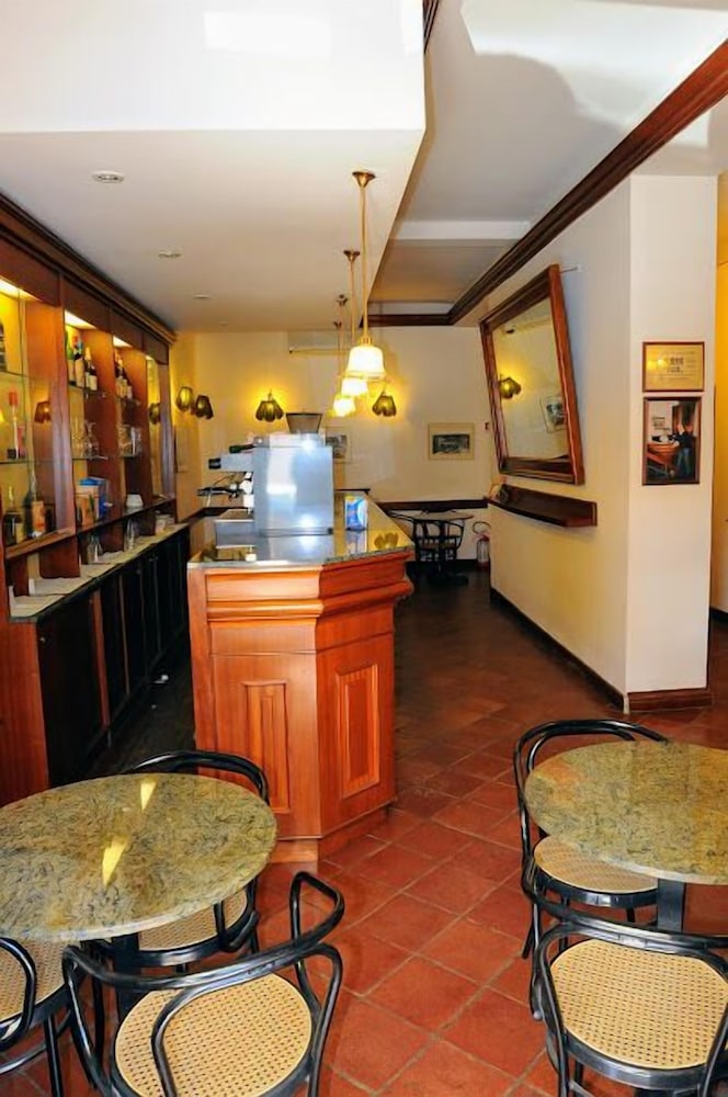 Hotel Albergo Italia 28/33