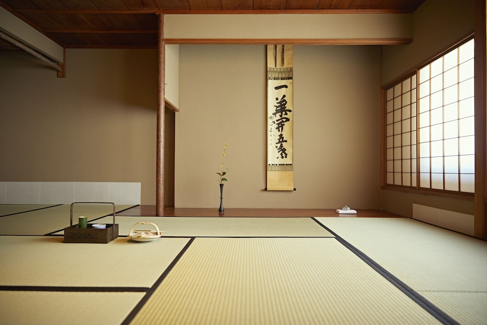 Shima Kanko Hotel the Bay Suites 21/83