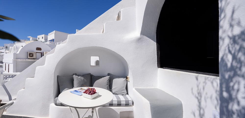 Senses Suites 37/50