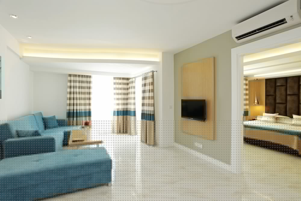 Kleopatra Suit Hotel 38/59