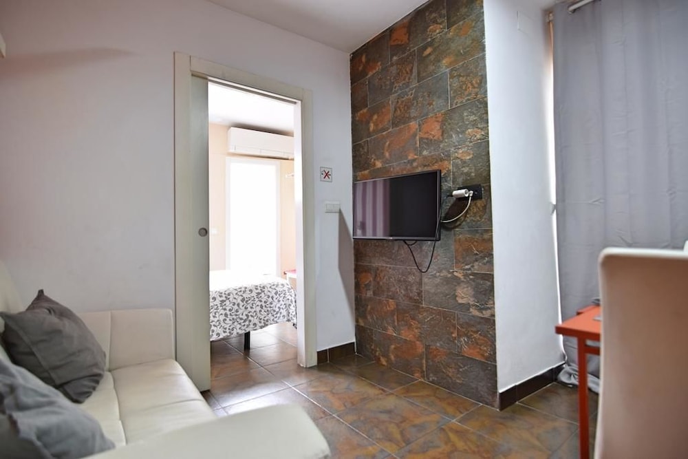Apartamentos Marques de la Merced 25/45