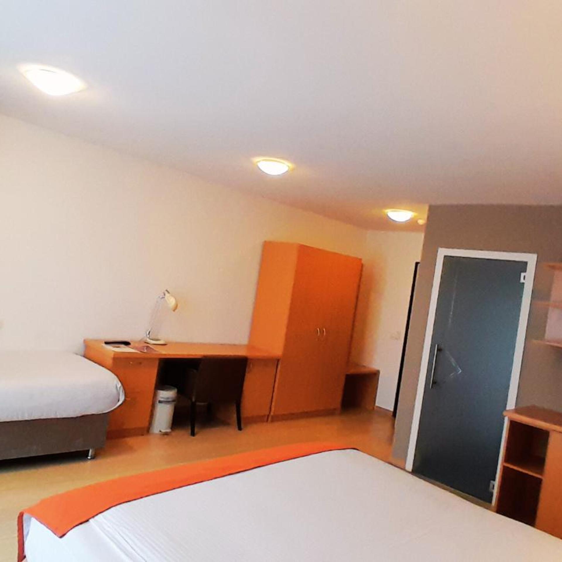 غرفة سوبيريور رباعية بسرير فردي، Hotel Taormina Brussels Airport 9/10