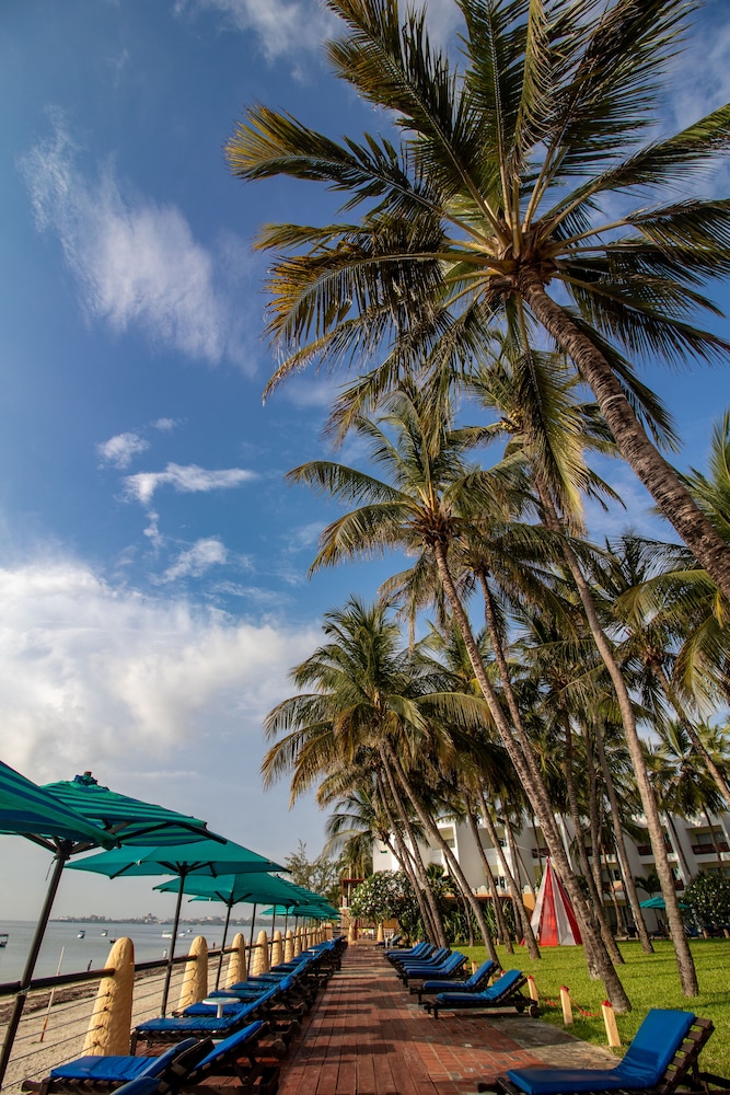 Bamburi Beach Hotel in MOMBASA