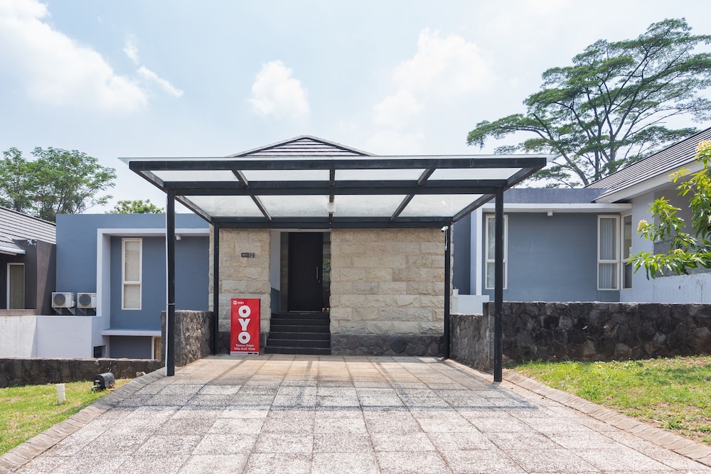 OYO 2001 Taman Dayu Villa Golf View 31/32