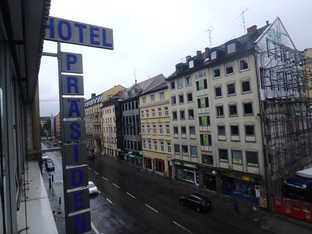 Hotel Prasident 3/41