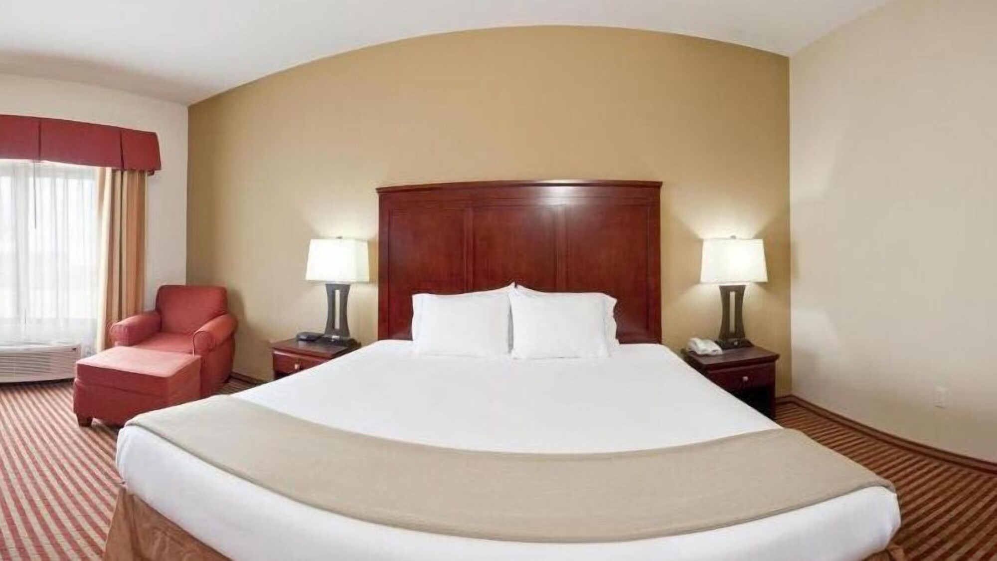 Standard, King Bed, Extra Floor Space