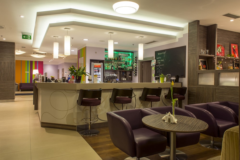Hotel Ibis Styles Walbrzych 10/70