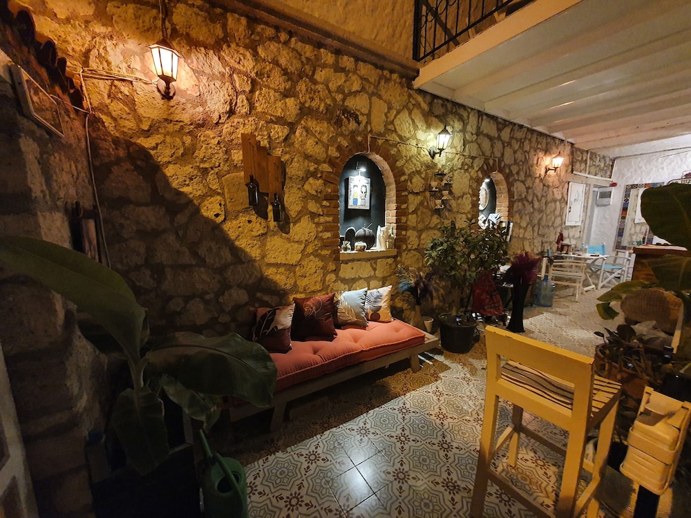 Leyla Suite 19/30