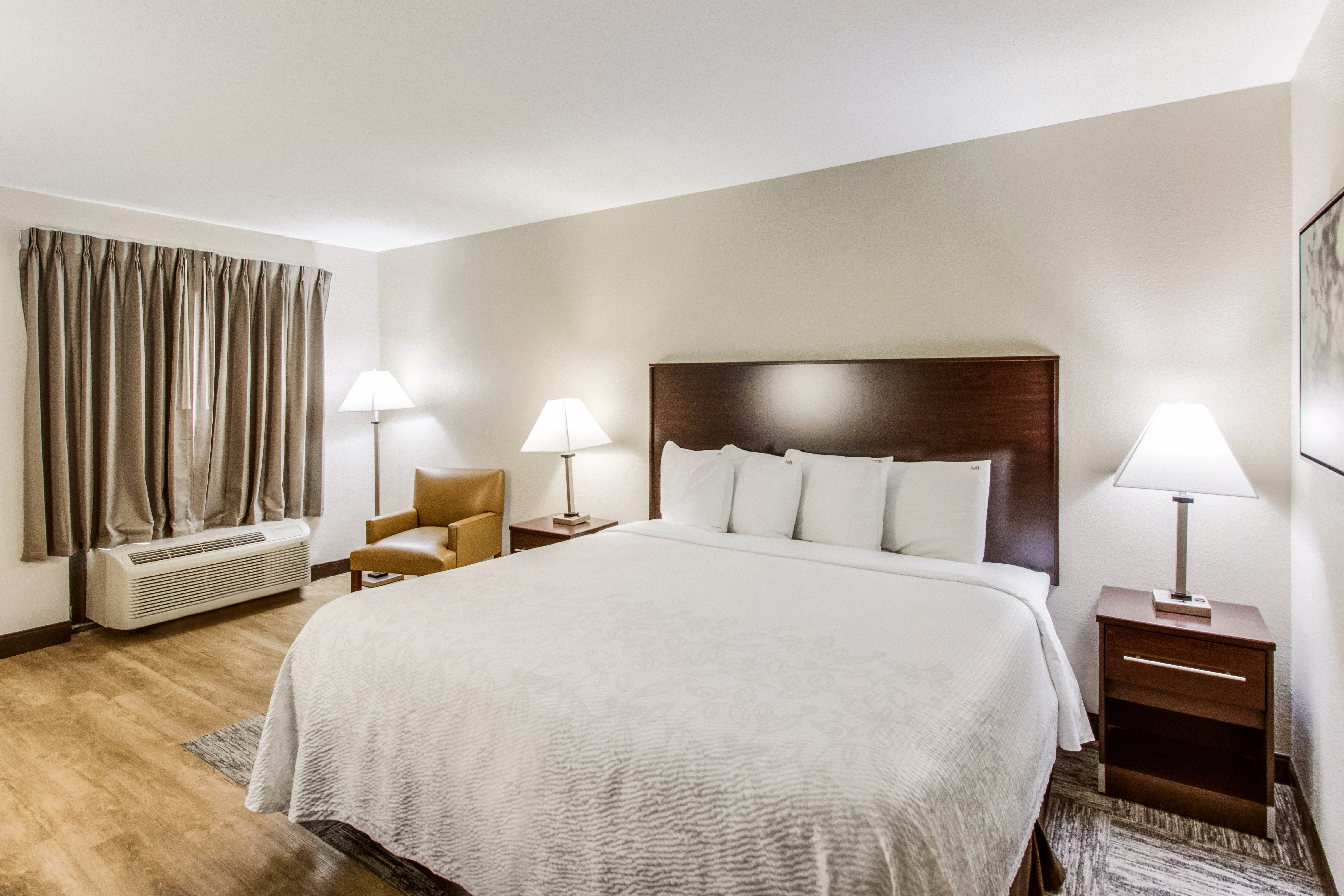 Superior, King Bed, Accessible