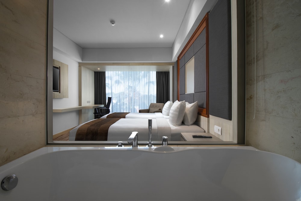 Sovereign Bali Hotel 13/27