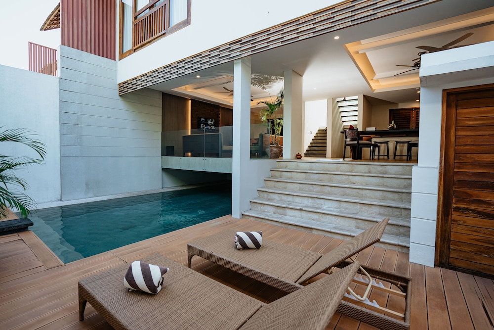 VILLA KAYU RAJA 35/69