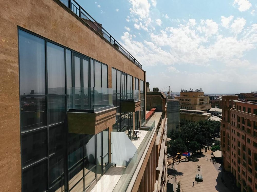 North Avenue by Stellar Hotels (Ex:North Avenue Hotel) 8/78