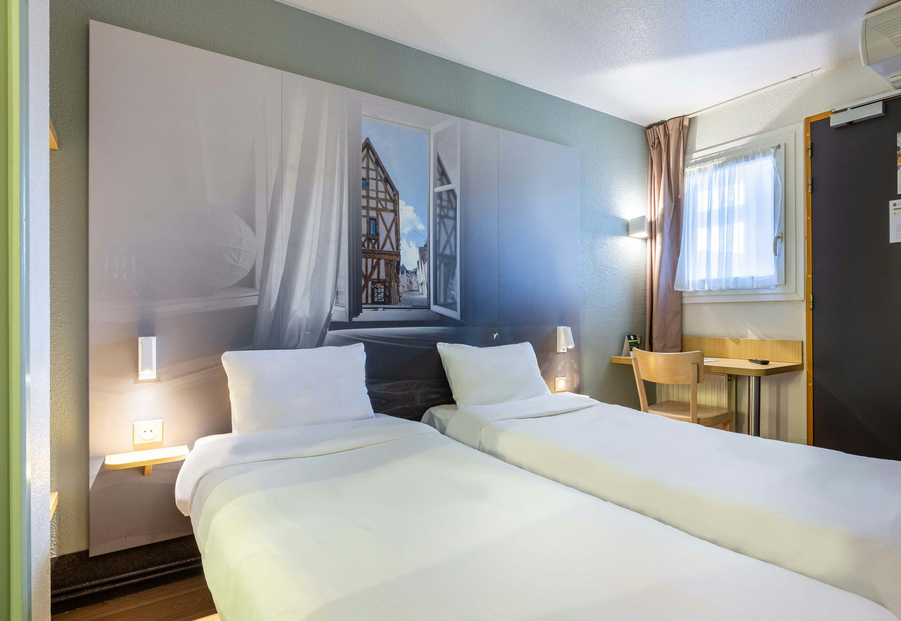 B&B HOTEL Chartres Le Forum 9/29