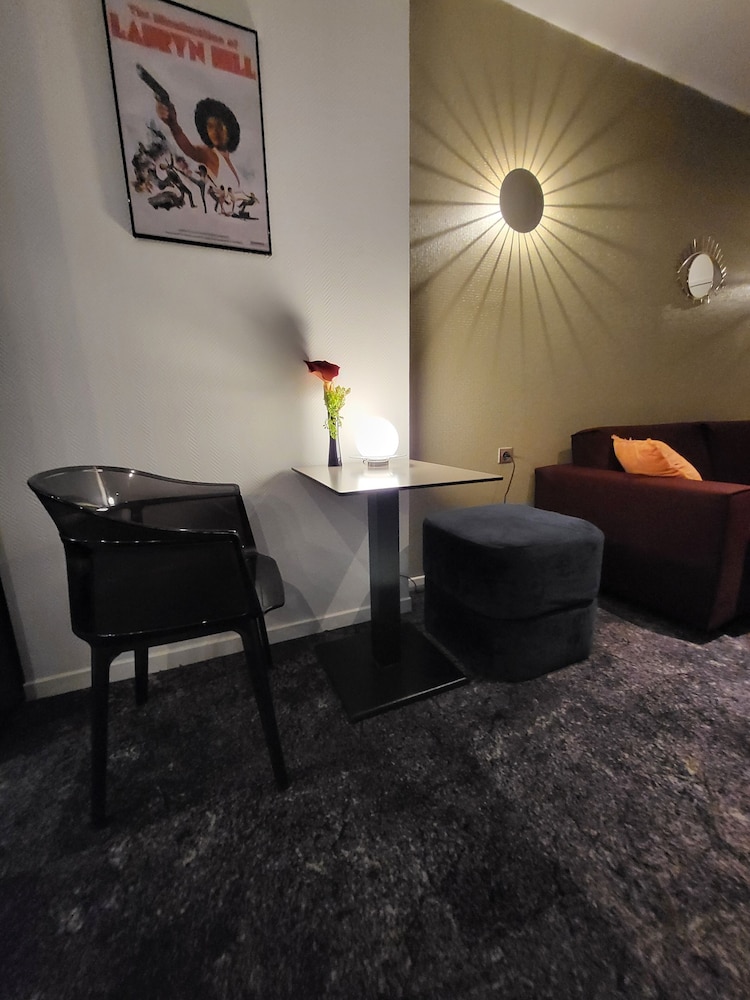 Accueil Hotel Paris Pigalle Montmartre 39/61