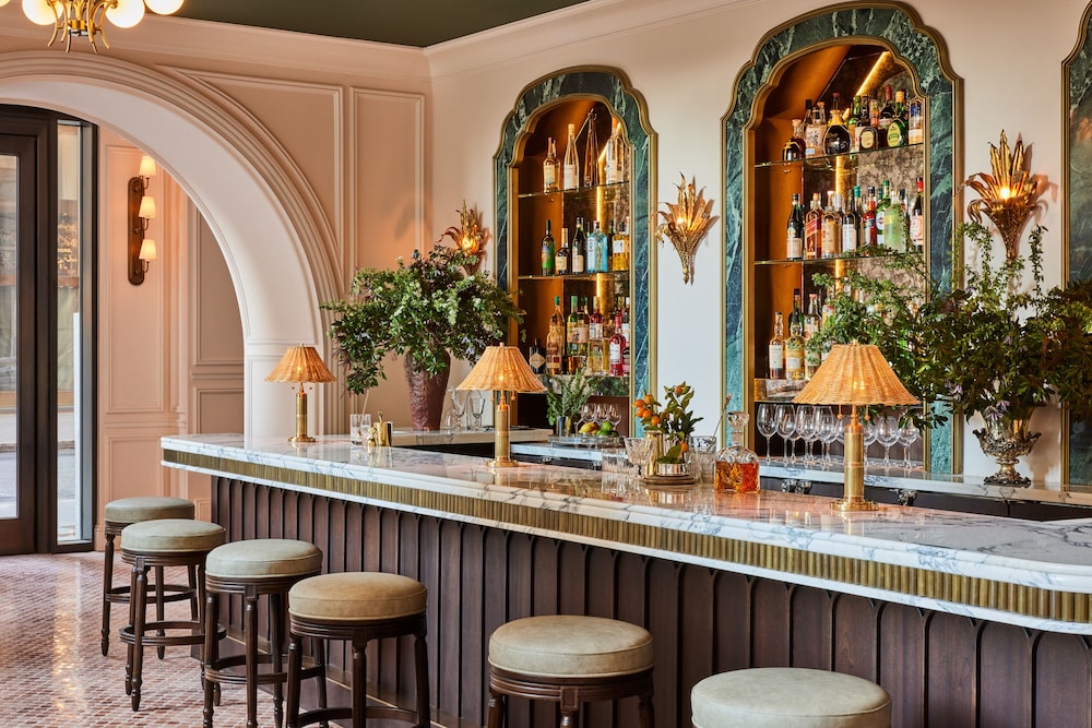The Wall Street Hotel 35/50