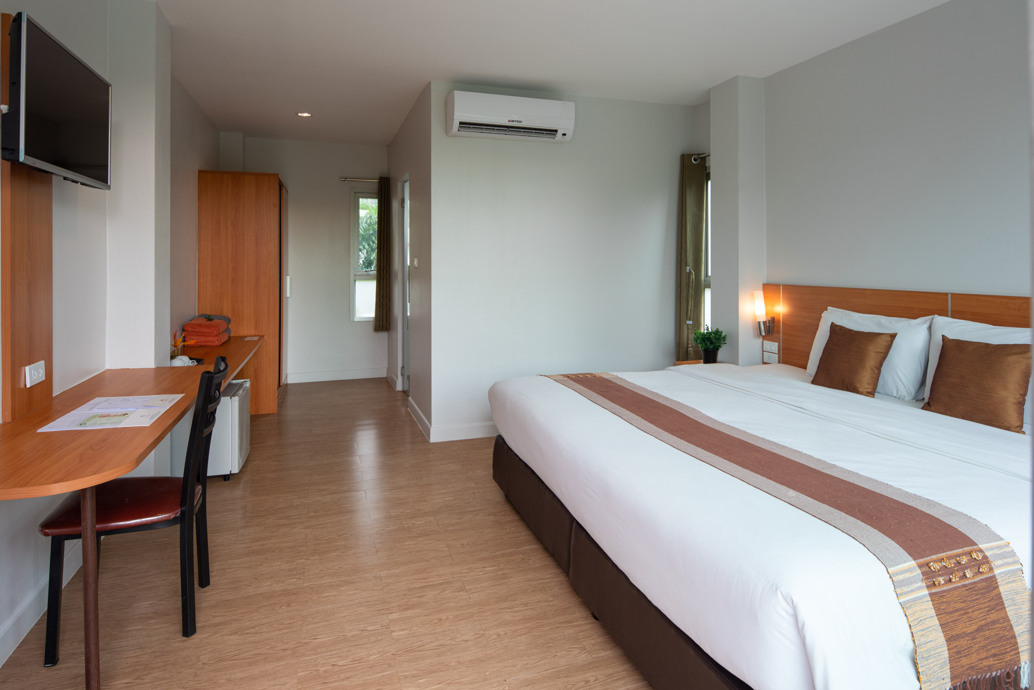 SUPERIOR ROOM