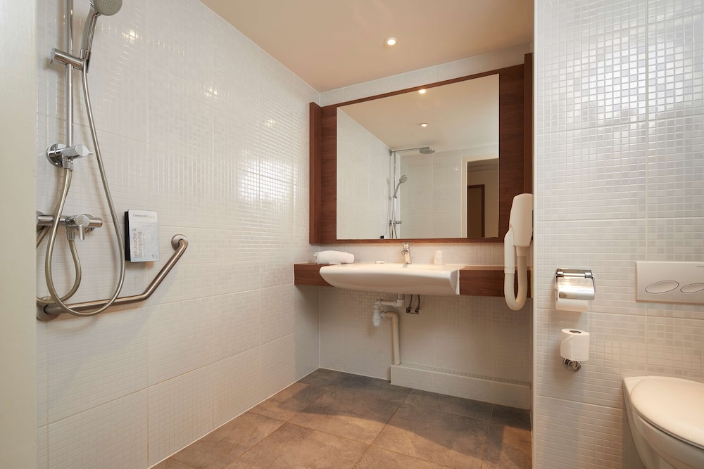 Hotel Campanile Nantes Centre Saint Jacques 68/69