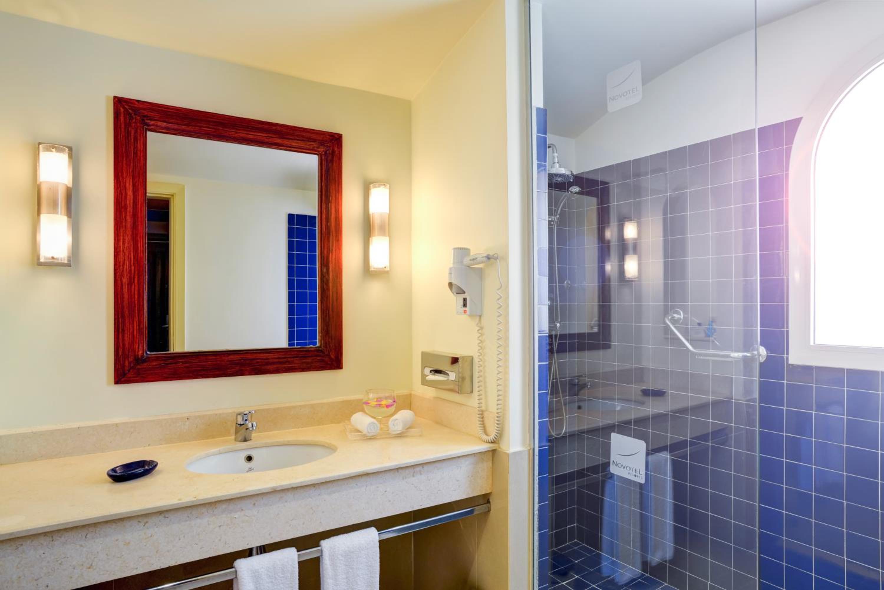 Standard, Double Bed, Pool Side, Palm Wing، Novotel Sharm El Sheikh Beach Side 10/10