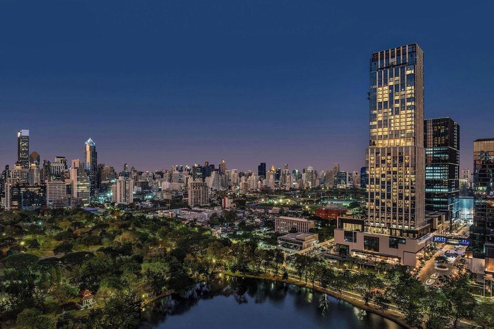 The Ritz-Carlton, Bangkok 41/45