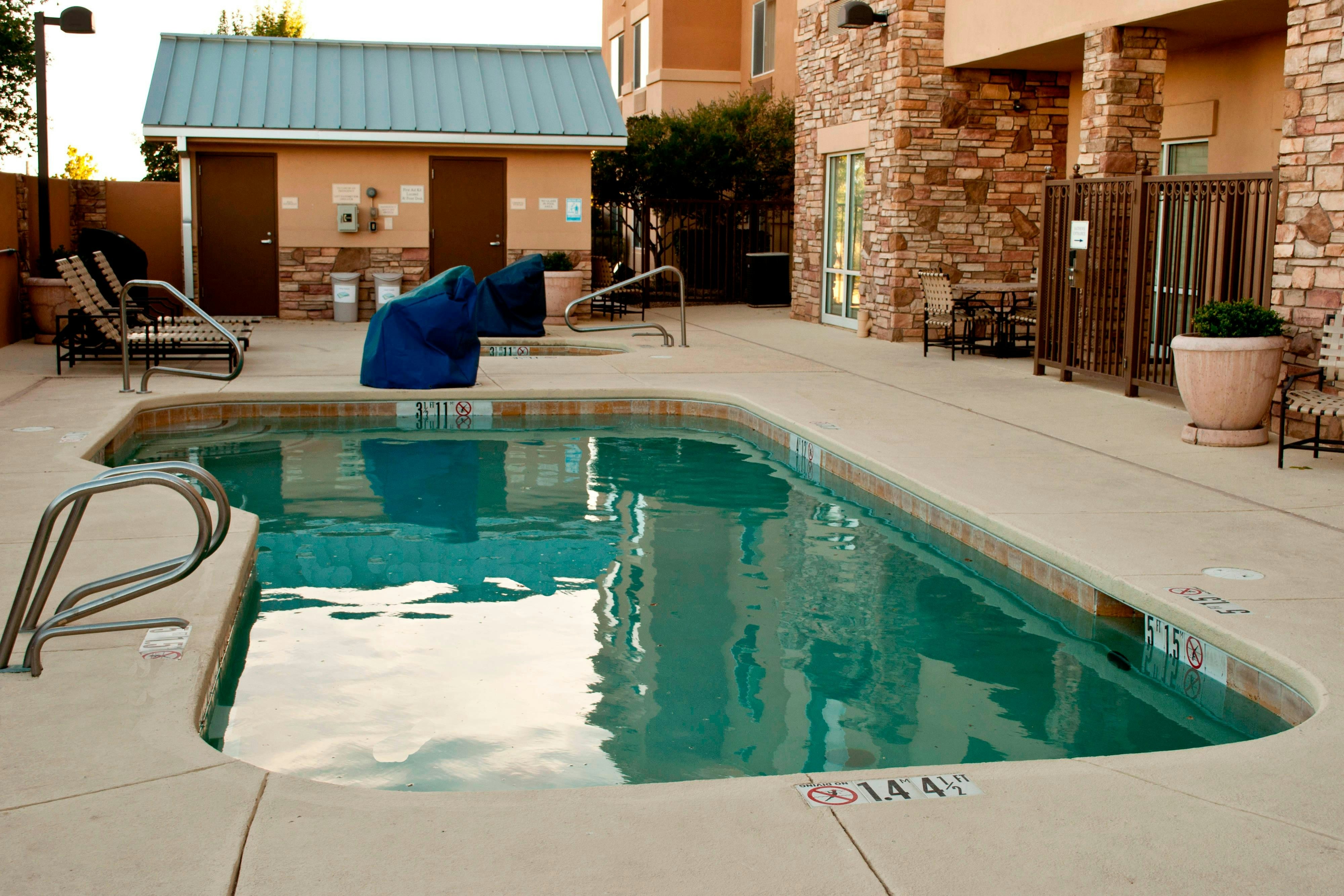 Fairfield Inn And Suites By Marriott Roswell 5/17