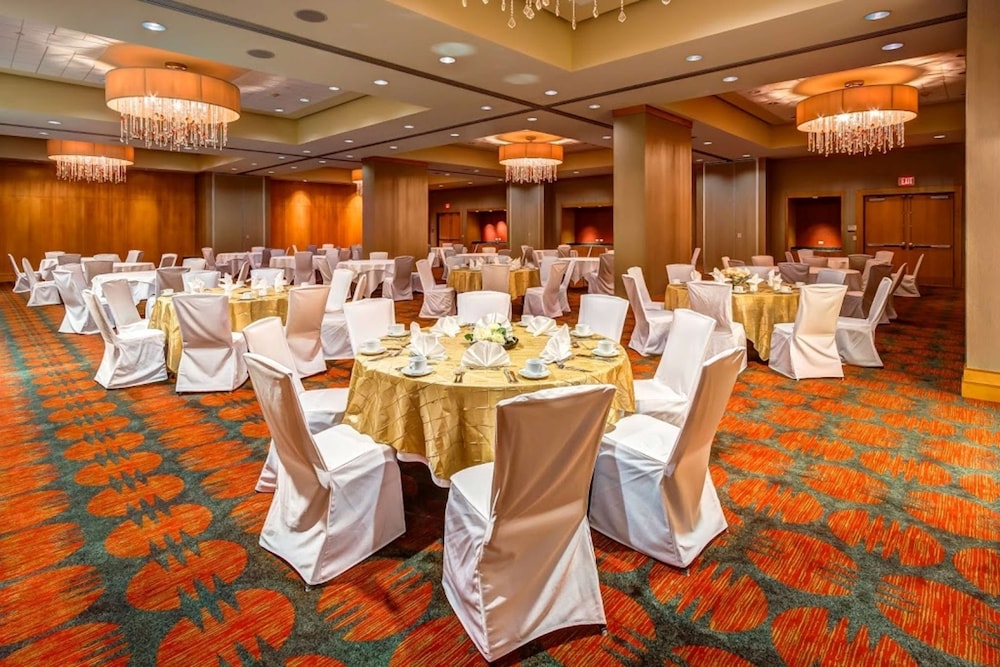 Embassy Suites by Hilton Houston Energy Corridor 49/63