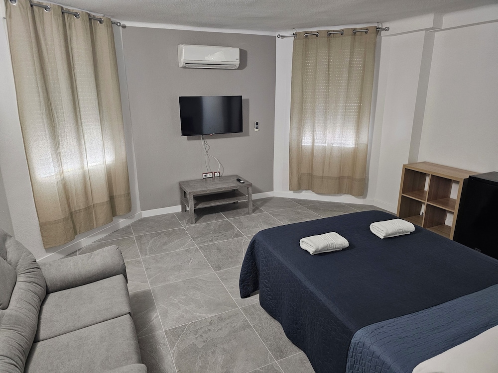 Hotel Velis 36/50