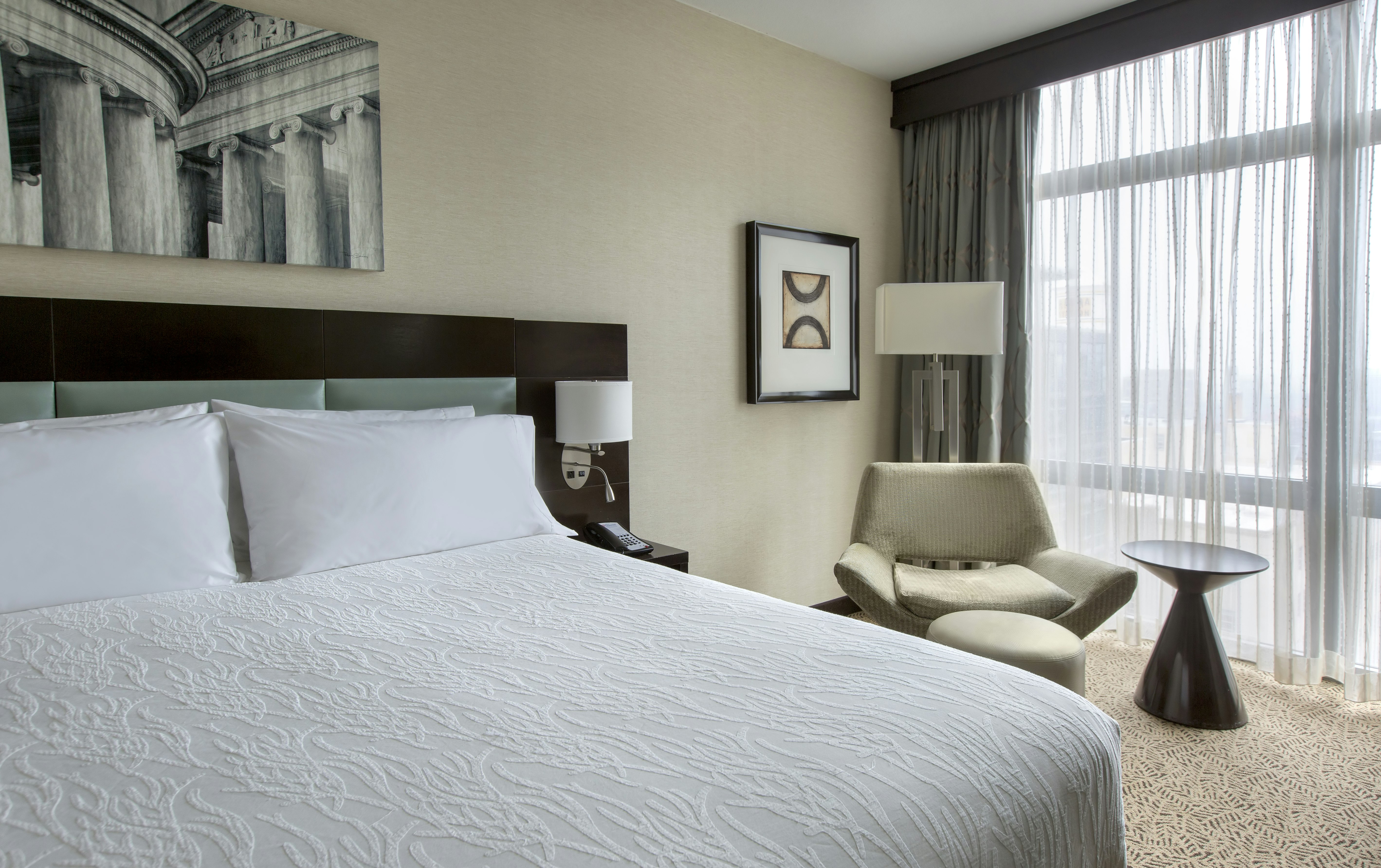 ROOM, KING BED