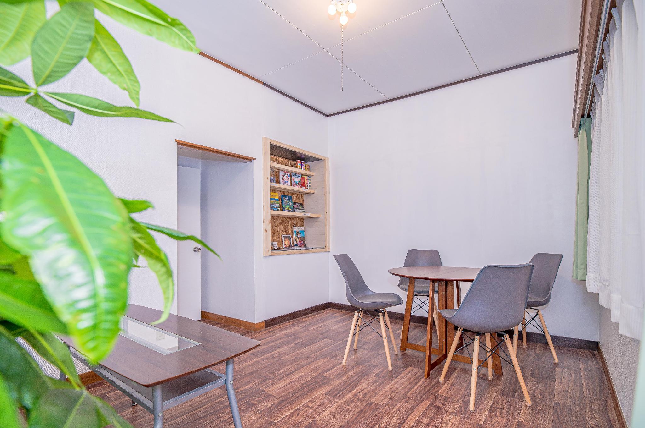 Galo Hostel Kobe 32/40