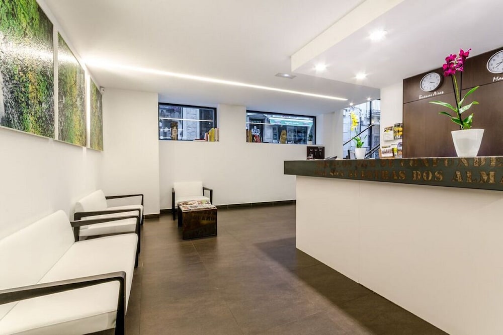 Apolonia Hotel 8/50
