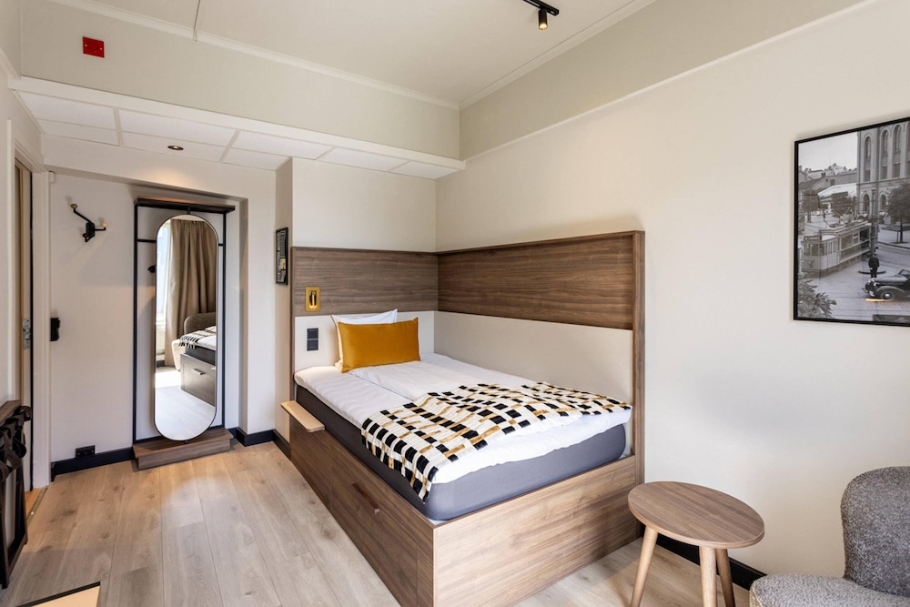 Compact, Double Bed