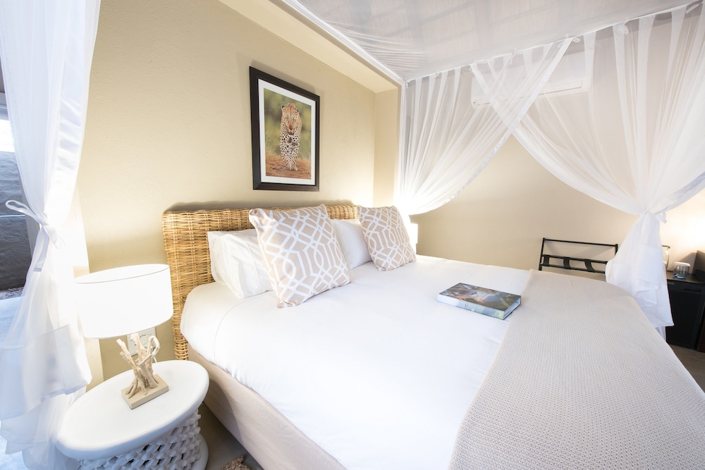 Bushbaby River Lodge 13/59