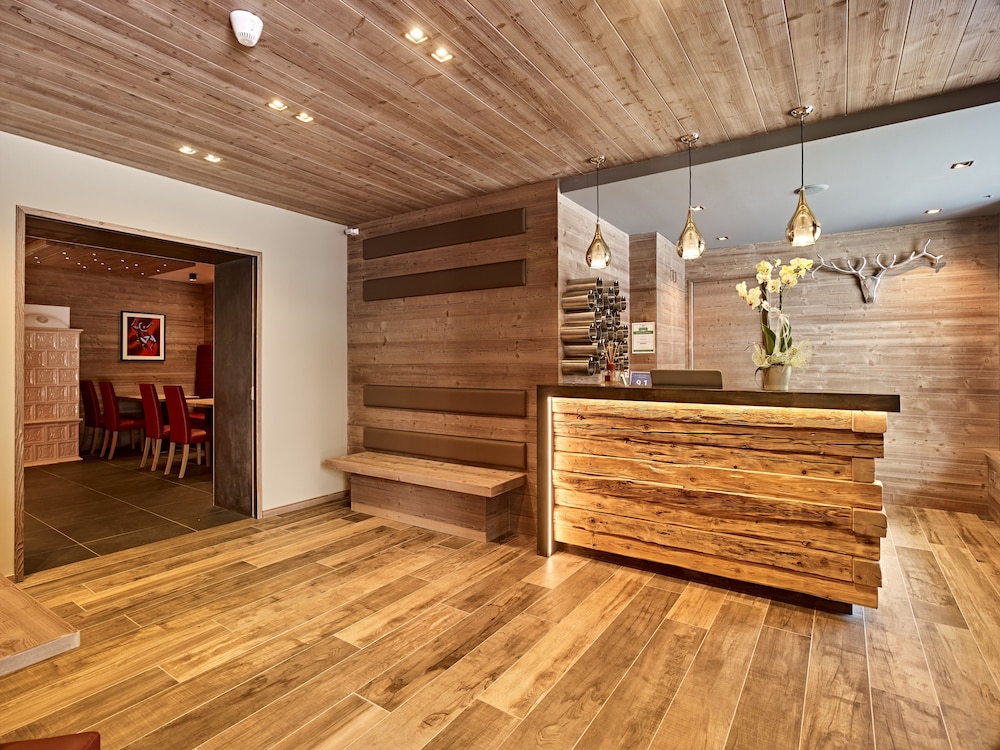Arnica Hotel 6/47