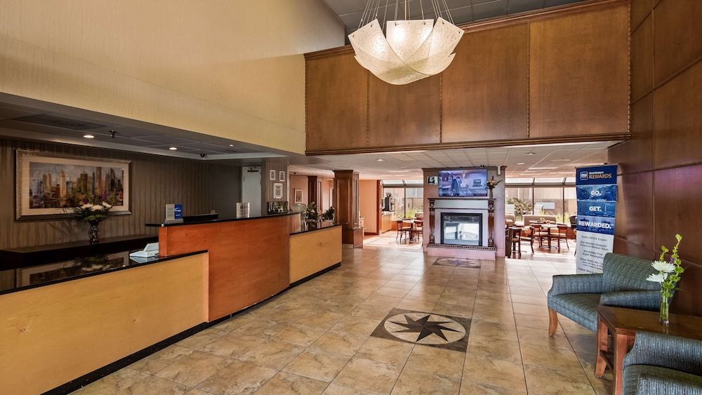 Best Western Detroit Livonia 8/42