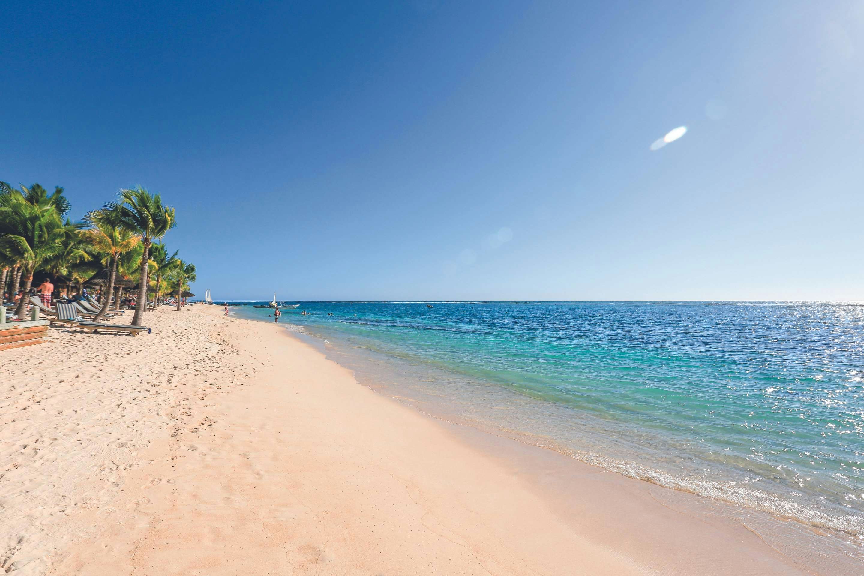 Victoria Beachcomber Resort and Spa 45/54