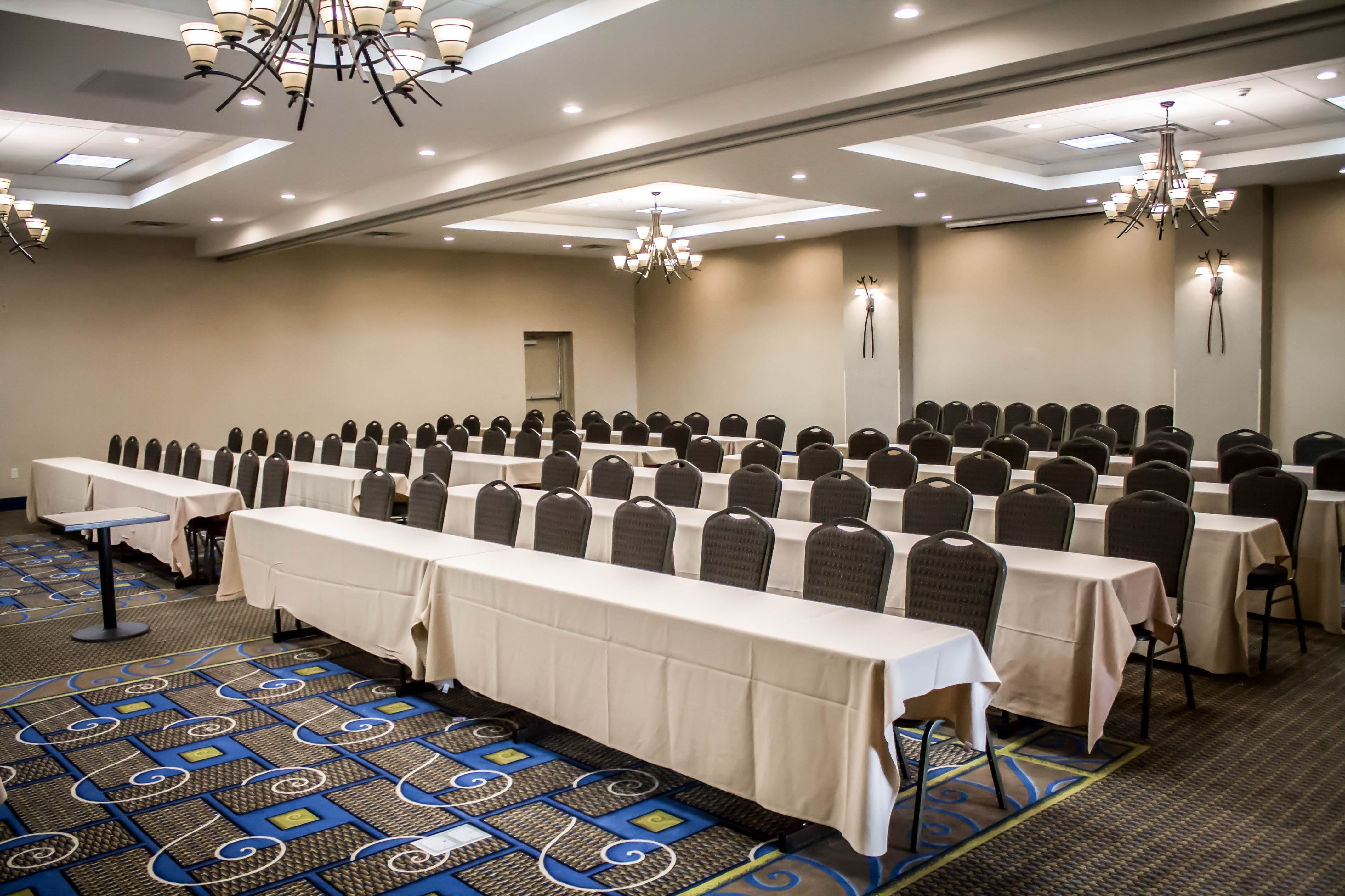 Holiday Inn Express And Suites Albany Airport Wolf Road 14/16