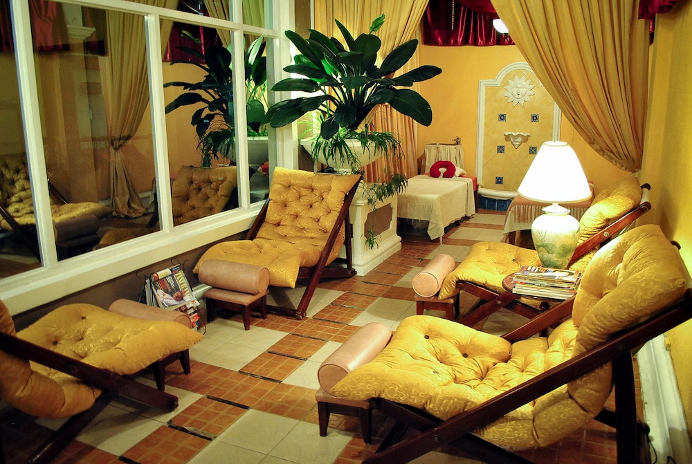 Hotel Elizabeth Baguio 52/69